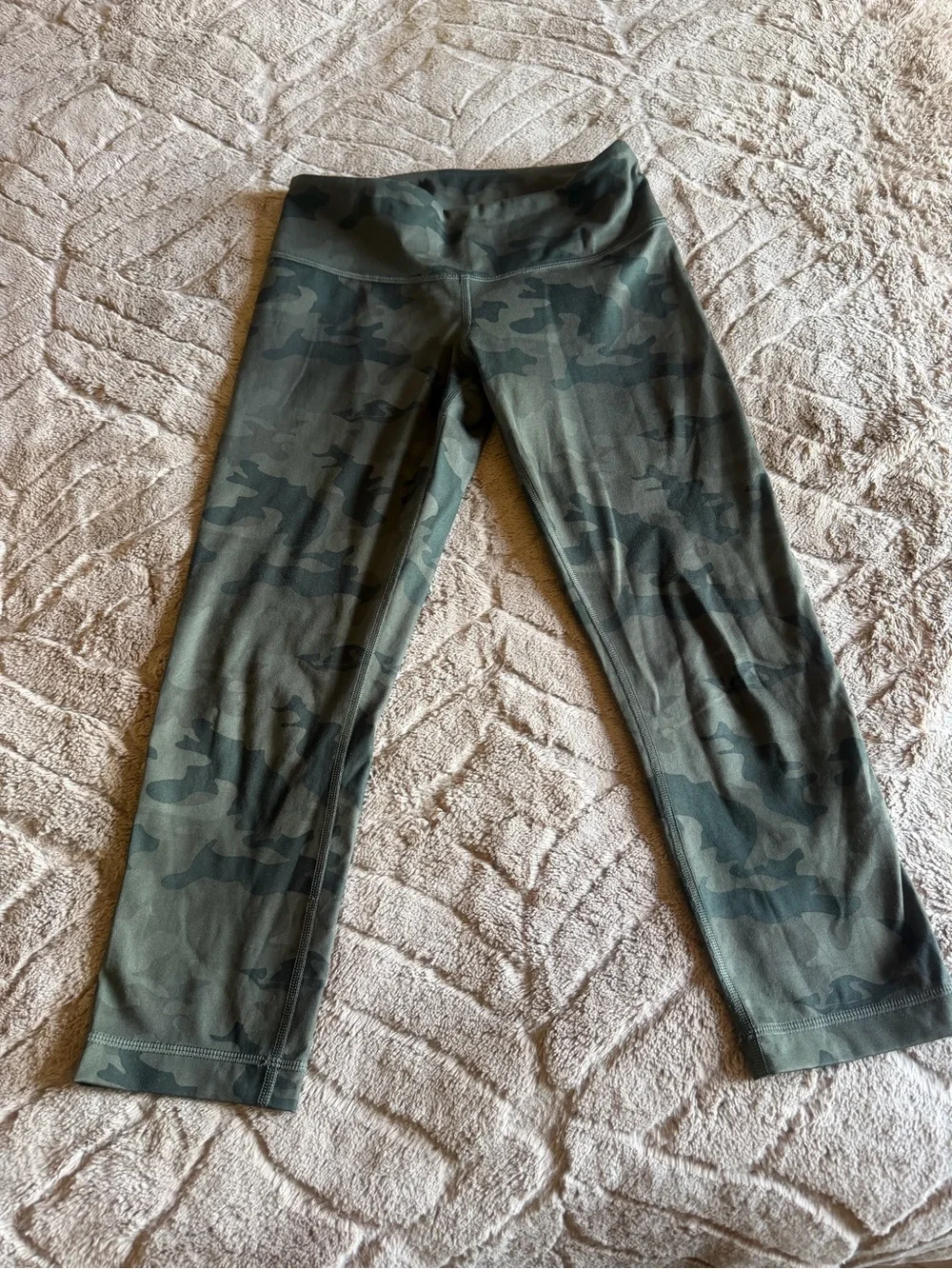 Lululemon Camo Leggings - Olive Green